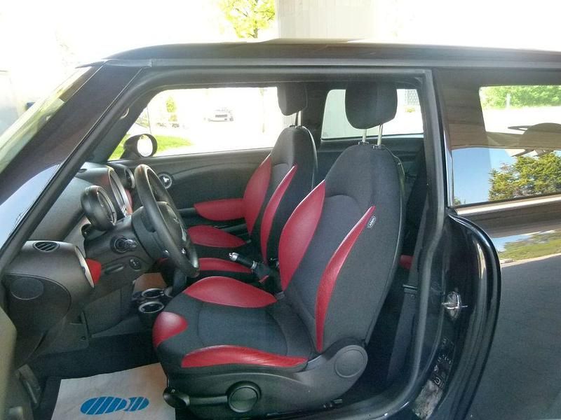 Second-hand Mini Cooper 120 CP (88 kW) 2008 Negru Hatchback