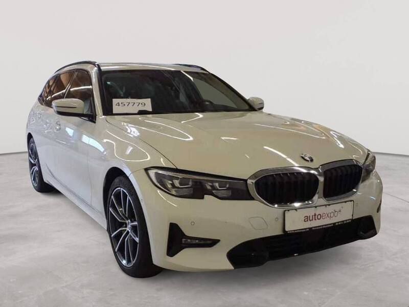 Alpinweiß Gebraucht 2020 BMW 320 Sport Line Kombi | 21.290 € (Fairer Preis) - Bild 1/4