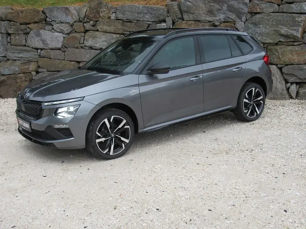 Neu Skoda Kamiq Monte Carlo 150 PS (110 kW) 2025 Grau SUV