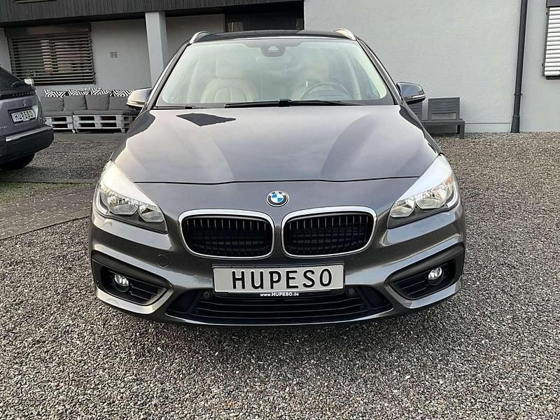 Gebraucht BMW 225 Advantage 136 PS (100 kW) 2016 Grau Van / Kleinbus