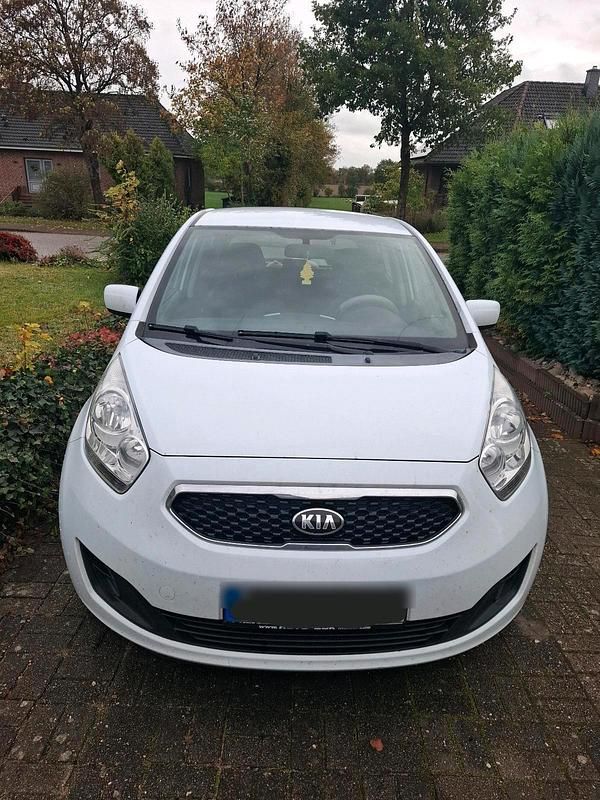 Weiß Gebraucht 2014 Kia Venga Kleinwagen | 5.500 € (Teuer) - Bild 1/4