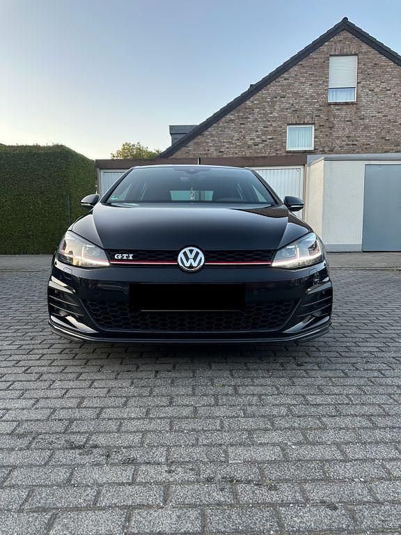 Gebraucht VW Golf VII GTI 230 PS (169 kW) 2018 Schwarz Limousine