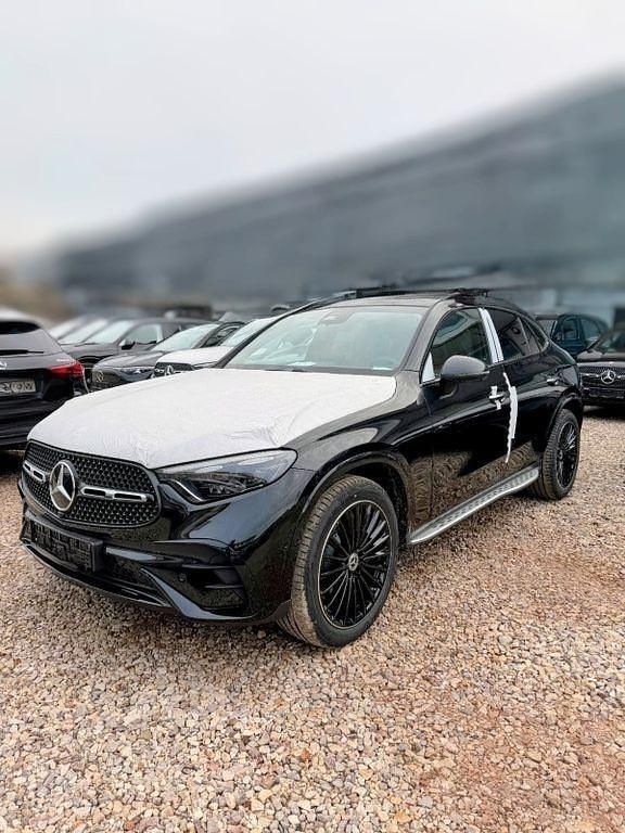 Neu Mercedes GLC300 258 PS (189 kW) 2026 Schwarz Coupé