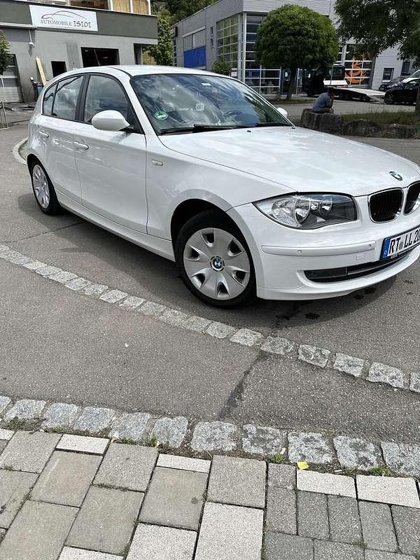Gebraucht 2009 BMW 116 Lifestyle Kleinwagen | 5.500 € - Bild 1/4