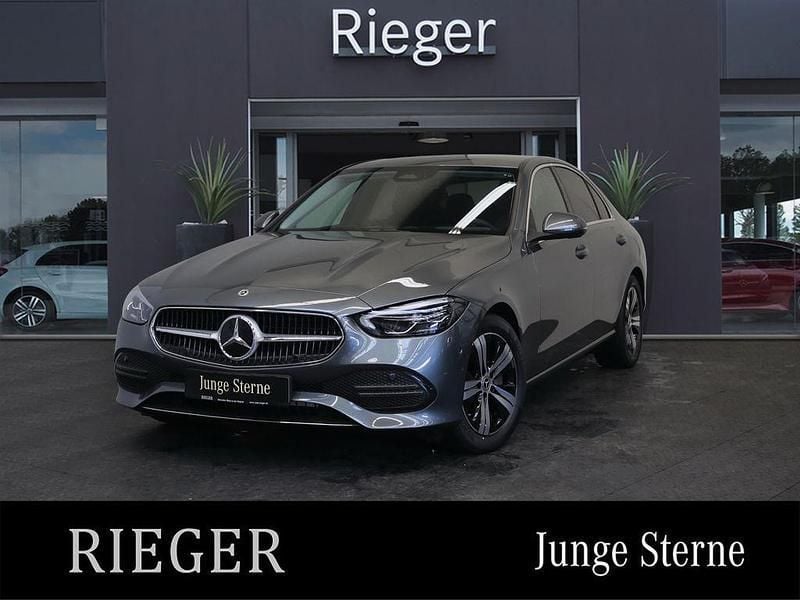 Grey metallic Gebraucht 2024 Mercedes C200 Avantgarde Limousine | 38.838 € (Guter Preis) - Bild 1/4