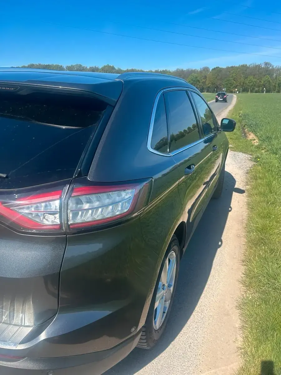 Second-hand Ford Edge 210 CP (154 kW) 2016 Gri SUV