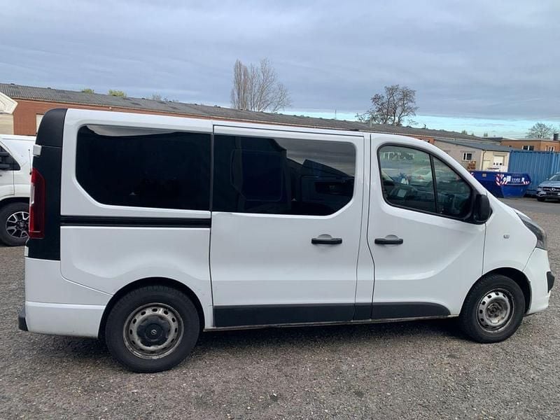 Gebraucht Opel Vivaro 125 PS (91 kW) 2017 Weiß Van / Kleinbus