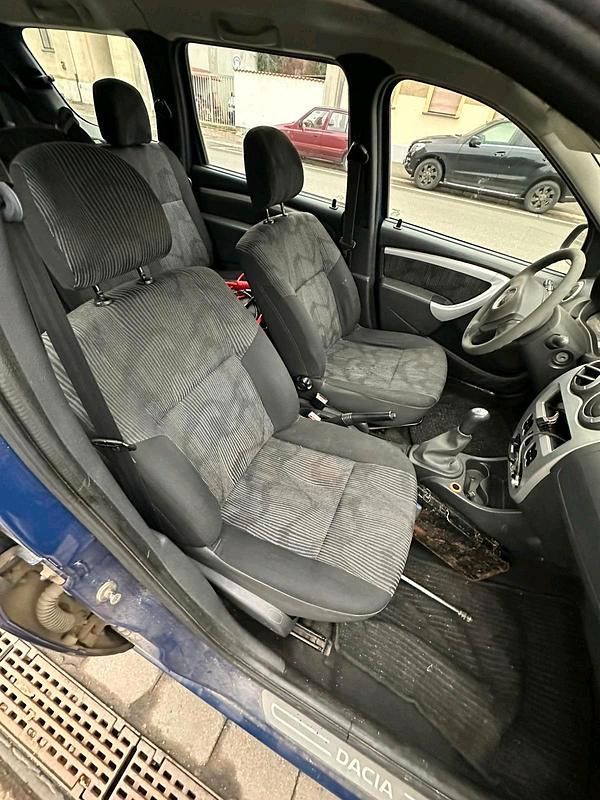 Gebraucht Dacia Logan 90 PS (66 kW) 2010 Blau Kombi