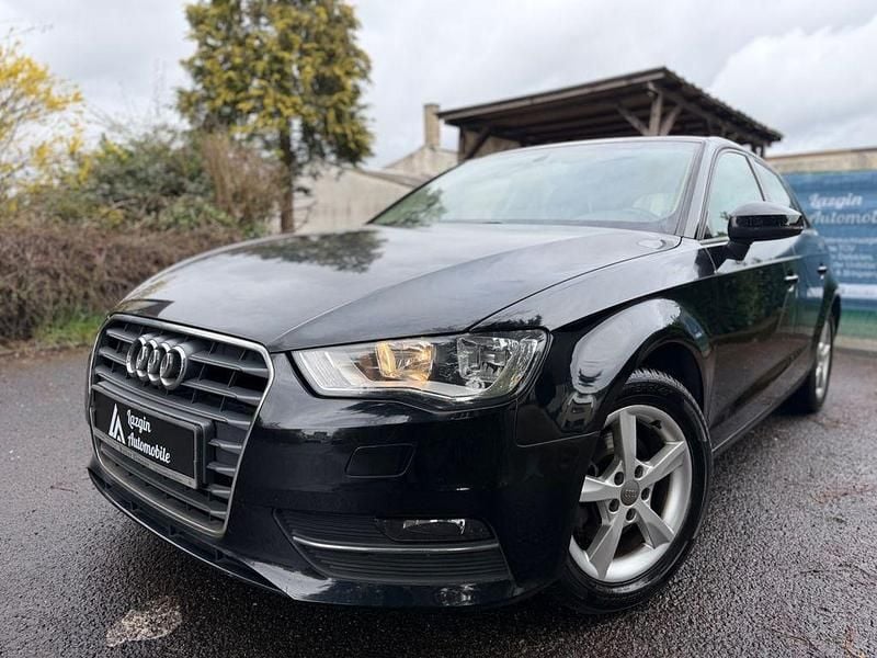 Gebraucht Audi A3 Attraction 122 PS (89 kW) 2013 Schwarz Limousine