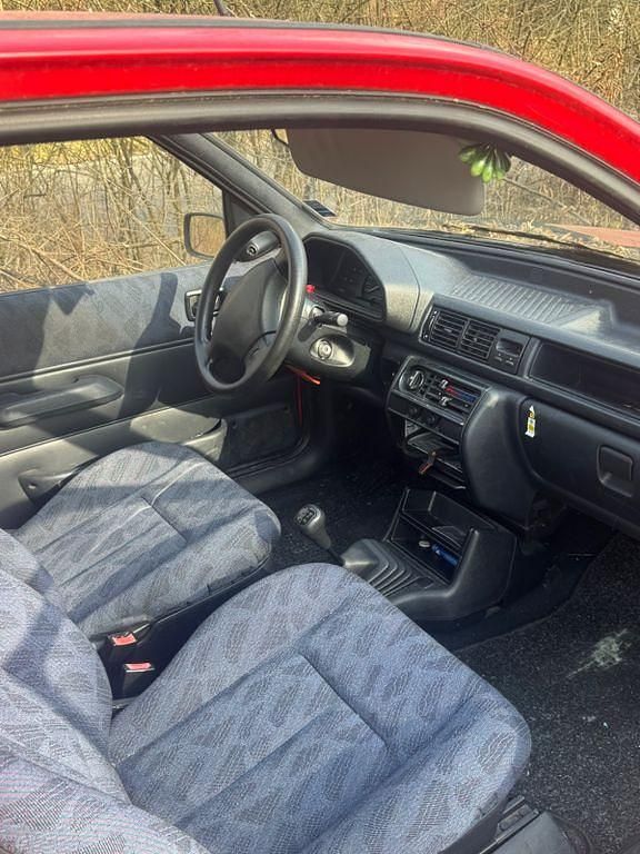 Gebraucht Ford Fiesta 60 PS (44 kW) 1994 Rot Kleinwagen