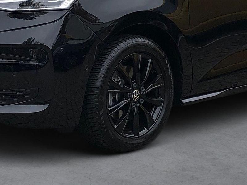 Gebraucht VW Multivan Style 150 PS (110 kW) 2025 Schwarz Van