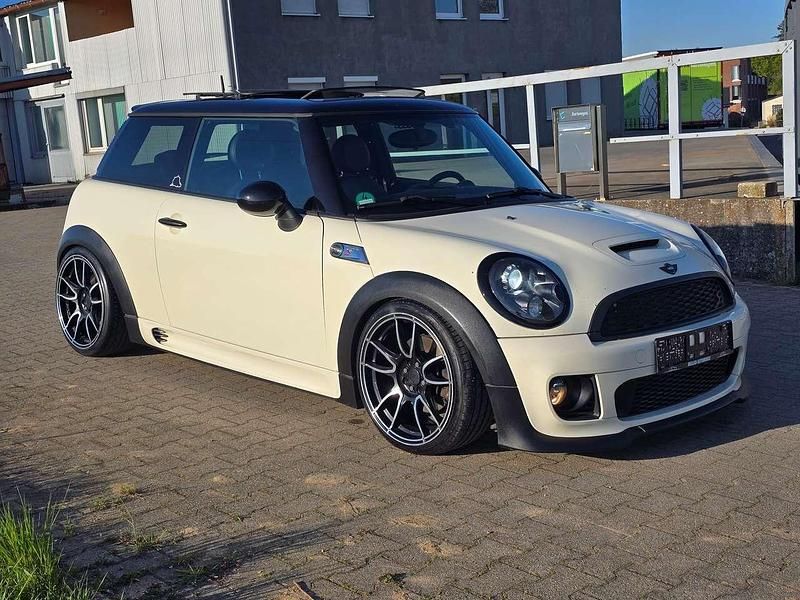 Second-hand Mini John Cooper Works 184 CP (135 kW) 2012 Alb Hatchback