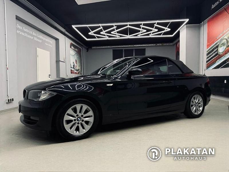 Schwarz Gebraucht 2009 BMW 118 Cabriolet Advantage Cabrio | 7.990 € (Fairer Preis) - Bild 1/4