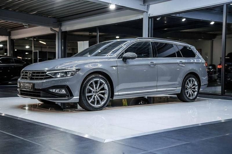 Occasion VW Passat R-line 150 ch (110 kW) 2023 Gris Break