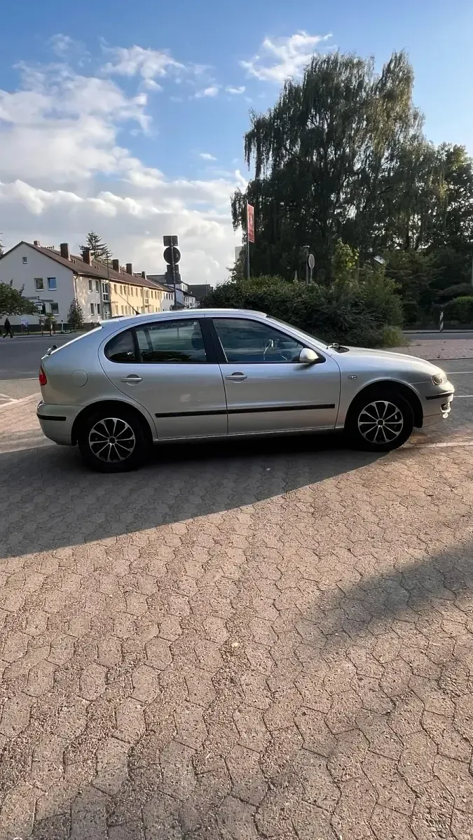 Gebraucht Seat Leon 105 PS (77 kW) 2004 Grau Kleinwagen