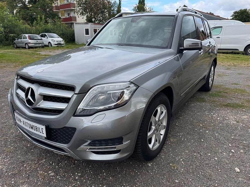 Silber Gebraucht 2013 Mercedes GLK250 SUV | 24.899 € (Teuer) - Bild 1/4