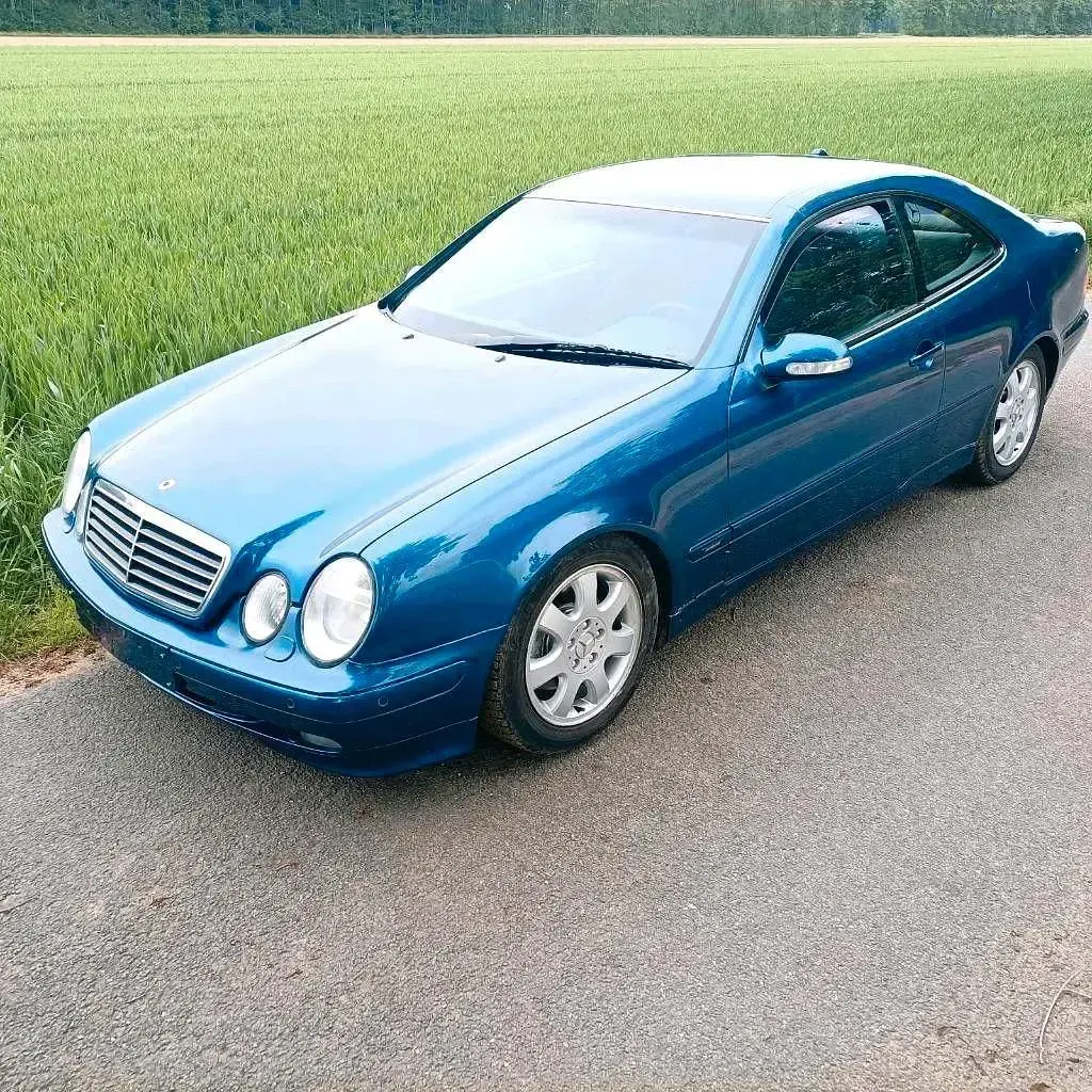 Gebraucht Mercedes CLK320 210 PS (154 kW) 2002 Blau Coupé