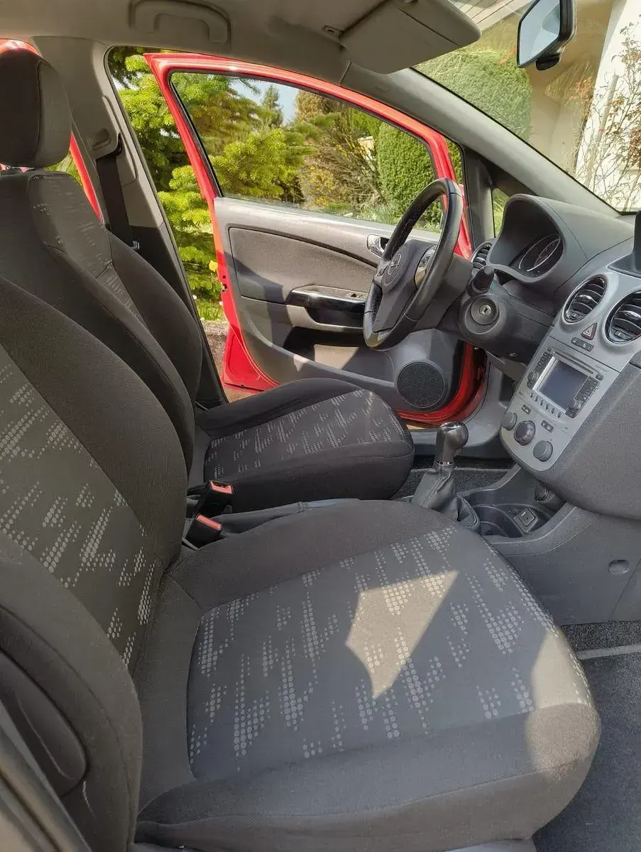 Gebraucht Opel Corsa Innovation 101 PS (74 kW) 2011 Rot Kleinwagen