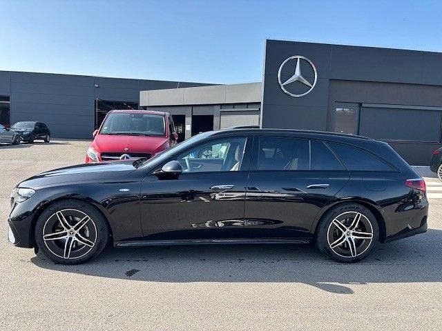 Gebraucht Mercedes E300 AMG 313 PS (230 kW) 2025 Metalliclack obsidianschwarz Kombi