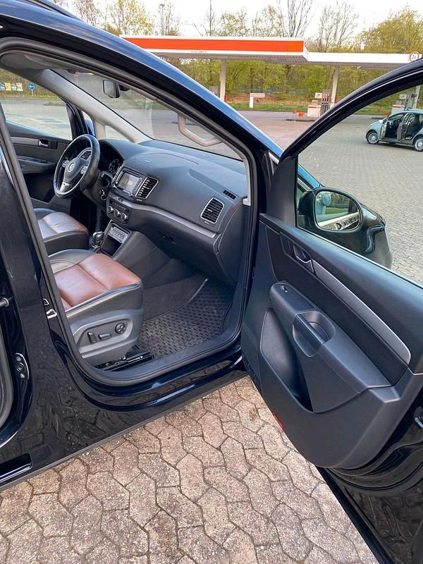 Gebraucht VW Sharan 140 PS (102 kW) 2015 Andere farben Van / Kleinbus