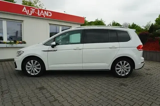Gebraucht VW Touran R-line 150 PS (110 kW) 2018 Weiß Van / Kleinbus