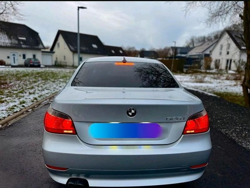 Gebraucht BMW 525 192 PS (141 kW) 2005 Grau Limousine