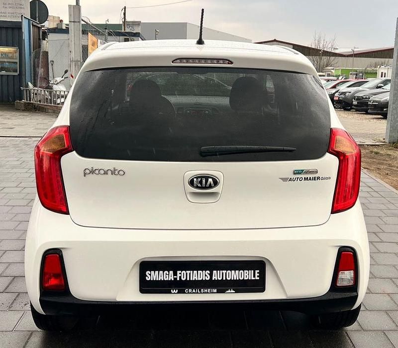 Gebraucht Kia Picanto 69 PS (50 kW) 2015 Weiß Kleinwagen