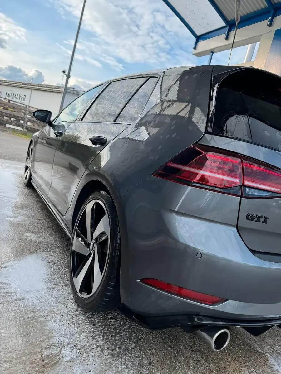 Gebraucht VW Golf VII GTI 245 PS (180 kW) 2019 Grau Limousine