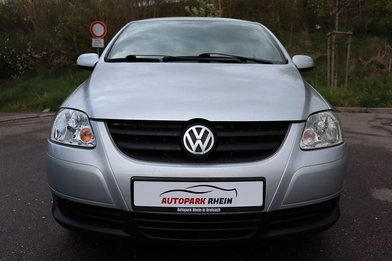 Second-hand VW Fox Basis 54 CP (39 kW) 2006 Argintiu Hatchback