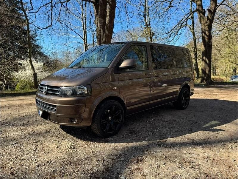 Usata VW T5 140 CV (102 kW) 2013 Marrone Furgone