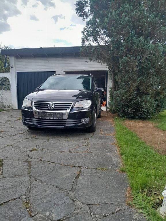 Schwarz Gebraucht 2008 VW Touran Highline Van / Kleinbus | 1.990 € (Guter Preis) - Bild 1/4