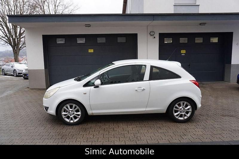 Gebraucht Opel Corsa Edition 90 PS (66 kW) 2008 Weiß Limousine