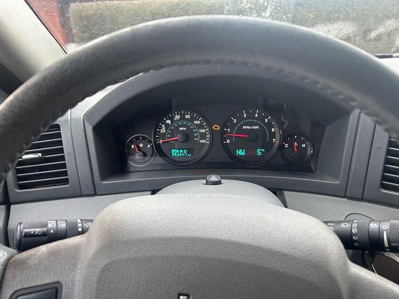 Gebraucht Jeep Grand Cherokee 204 PS (150 kW) 2005 Grau SUV