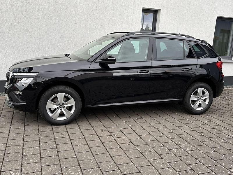 Schwarz Neu 2025 Skoda Kamiq Selection SUV | 26.750 € (Guter Preis) - Bild 1/4