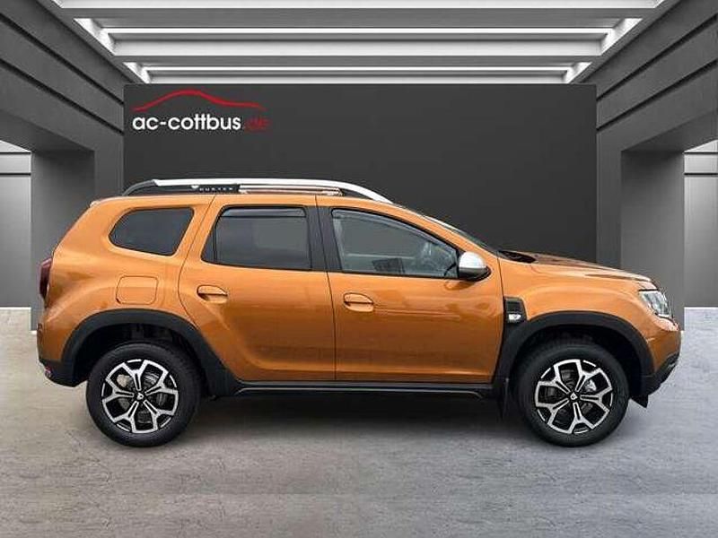 Gebraucht Dacia Duster Prestige 131 PS (96 kW) 2020 Orange SUV