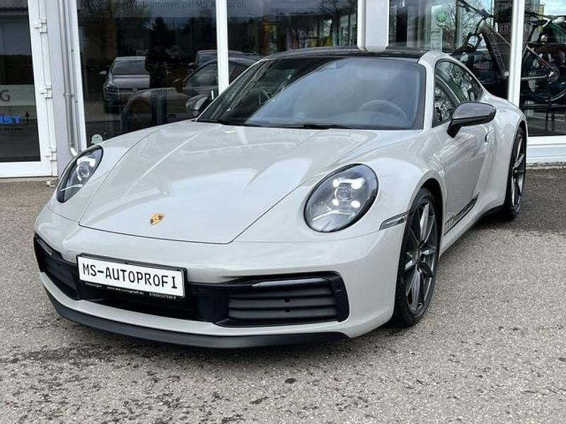 Second-hand Porsche 992 385 CP (283 kW) 2023 Kreide Coupe