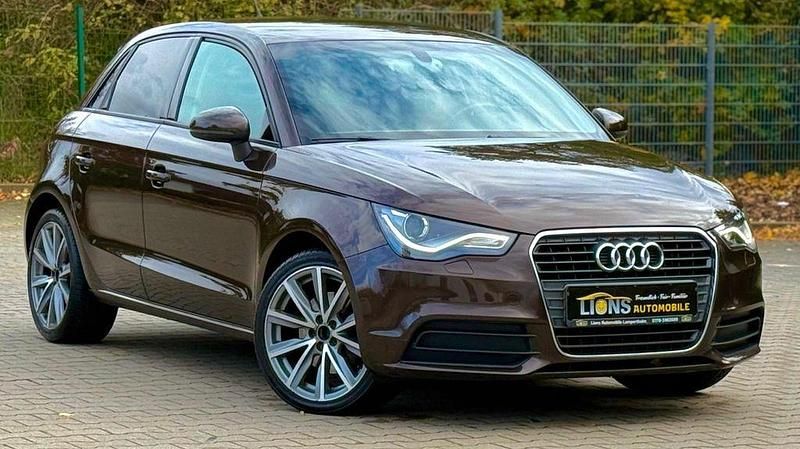 Braun Gebraucht 2012 Audi A1 Sportback Attraction Kleinwagen | 8.900 € (Fairer Preis) - Bild 1/4