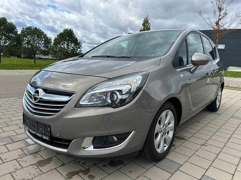 Grau Gebraucht 2016 Opel Meriva Innovation Van / Kleinbus | 11.980 € (Teuer) - Bild 1/4