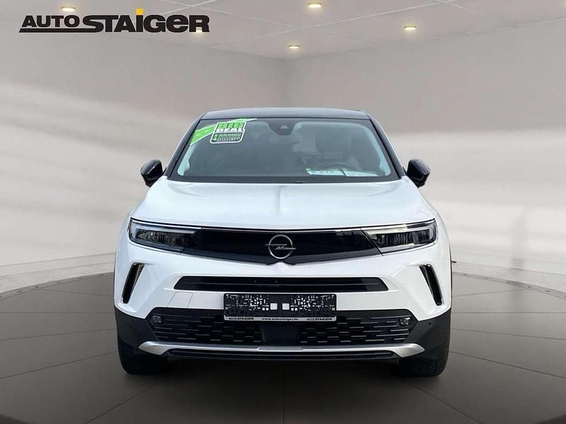 Gebraucht Opel Mokka Elegance 131 PS (96 kW) 2023 Jade weiss/arktis weiss SUV