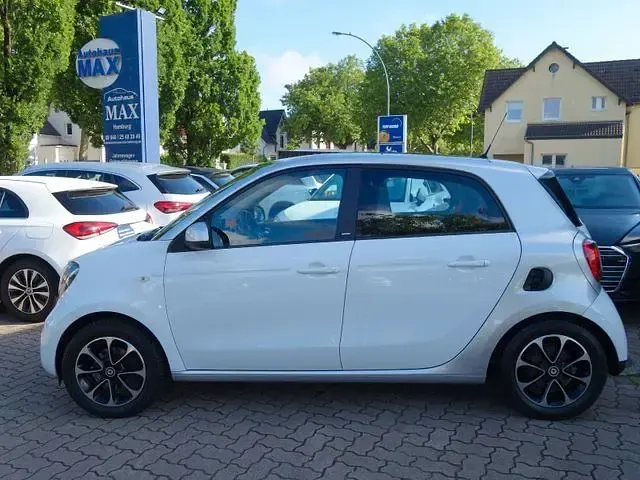 Gebraucht Smart ForFour 71 PS (52 kW) 2015 Weiß Kleinwagen