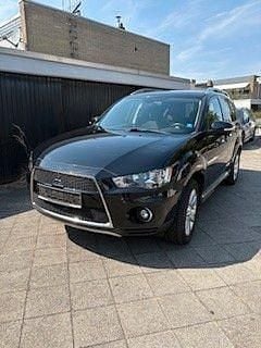 Schwarz Gebraucht 2011 Mitsubishi Outlander Invite SUV | 5.990 € (Guter Preis) - Bild 1/4