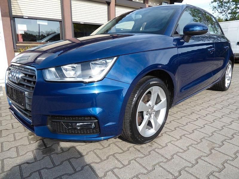 Gebraucht Audi A1 Sportback Sport 116 PS (85 kW) 2015 Blau Kleinwagen