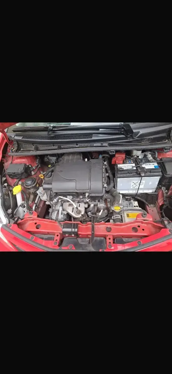 Gebraucht Toyota Yaris 69 PS (50 kW) 2014 Rot Kleinwagen