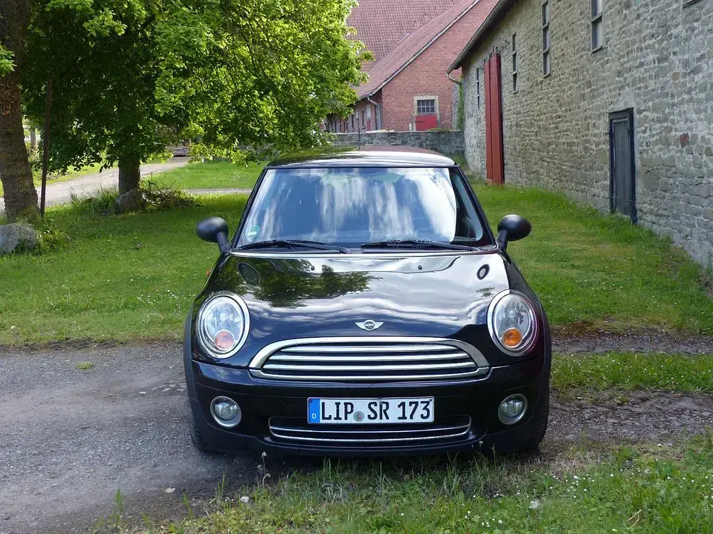 Gebraucht Mini ONE 95 PS (69 kW) 2009 Schwarz Kleinwagen