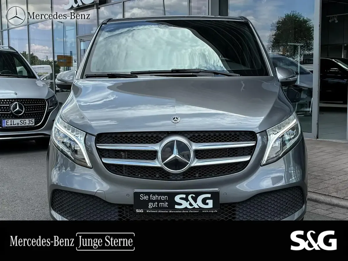 Gebraucht Mercedes V300 Edition 237 PS (174 kW) 2021 Selenitgrau metallic Van / Kleinbus