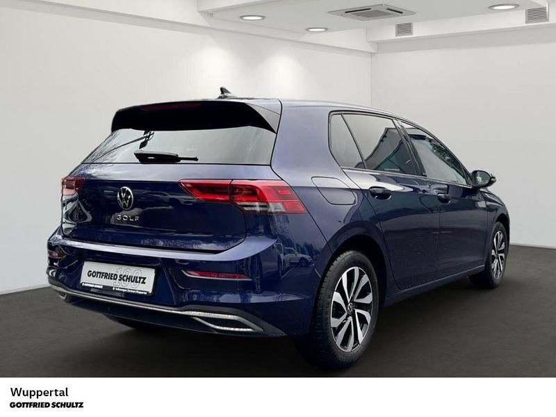 Gebraucht VW Golf VIII Active 116 PS (85 kW) 2022 Blau Limousine