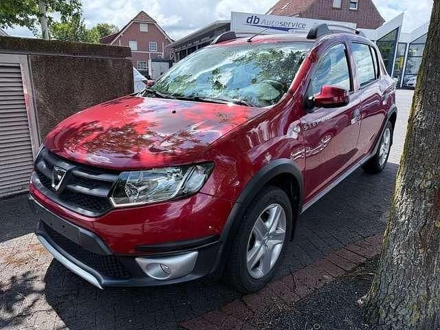 Rot Gebraucht 2014 Dacia Sandero Stepway Ambiance Kleinwagen | 7.490 € (Fairer Preis) - Bild 1/3