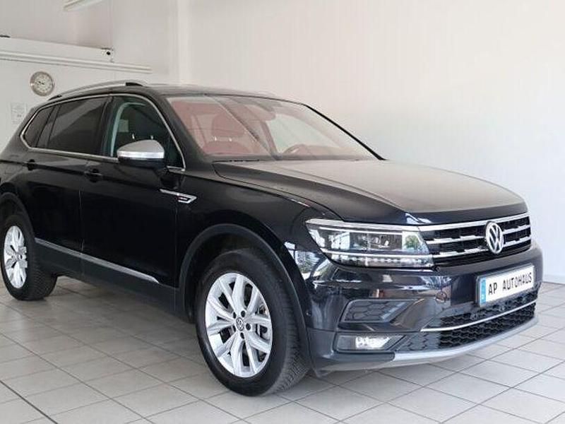 Schwarz Gebraucht 2018 VW Tiguan Allspace Highline SUV | 25.790 € (Guter Preis) - Bild 1/3