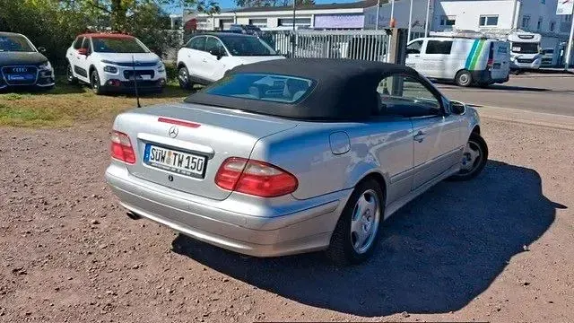 Gebraucht Mercedes CLK200 Elegance 163 PS (119 kW) 2000 Silber Cabrio