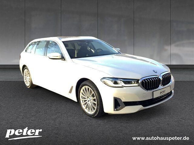 Gebraucht BMW 520 Luxury Line 184 PS (135 kW) 2020 Mineralweiss Kombi